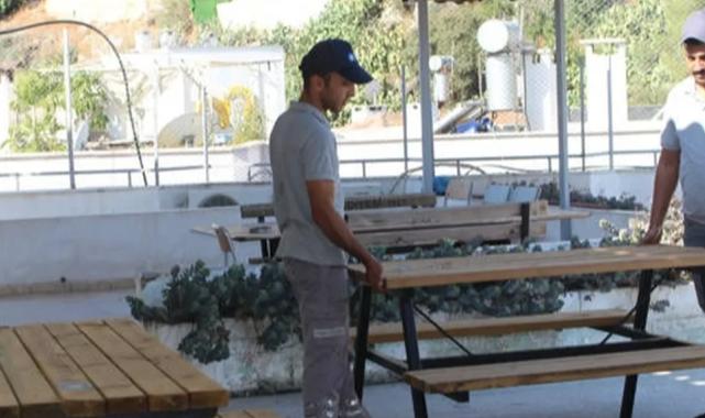 Antalya’da okullara ve mahallelere bank ve piknik masası desteği