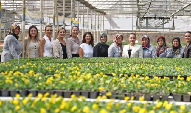 Antalya’yı kadınlar süslüyor