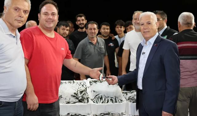 Başkan Bozbey: Denizimizin bereketi sofralarımıza yansısın