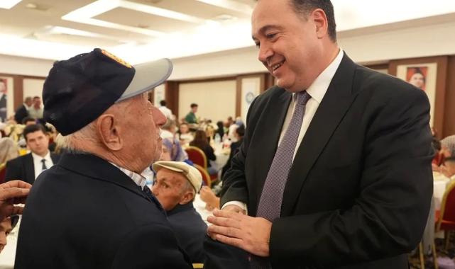 Başkan Dutlulu Manisa’da şehit yakınları ve gazileri ağırladı