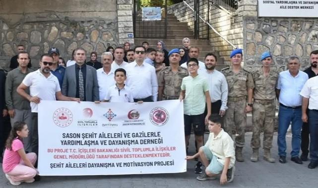 Batman Sason’da şehit ailelerine moral desteği