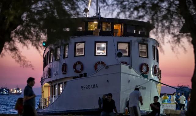 Bergama Vapuru ile İzmir Körfezi’nde tarihe yolculuk