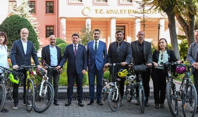 ‘Bisikletli yaşam için Adalet’i yerinde istediler