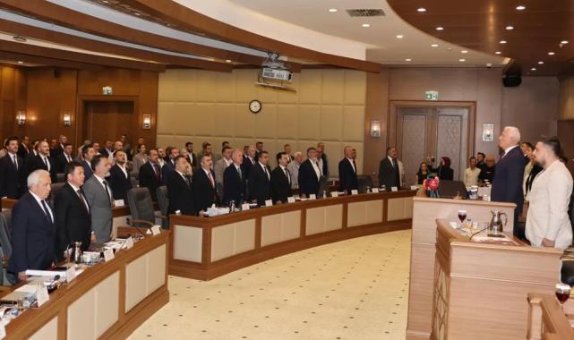 Bursa Büyükşehir Meclisi’nden kurtuluşa özel saygı