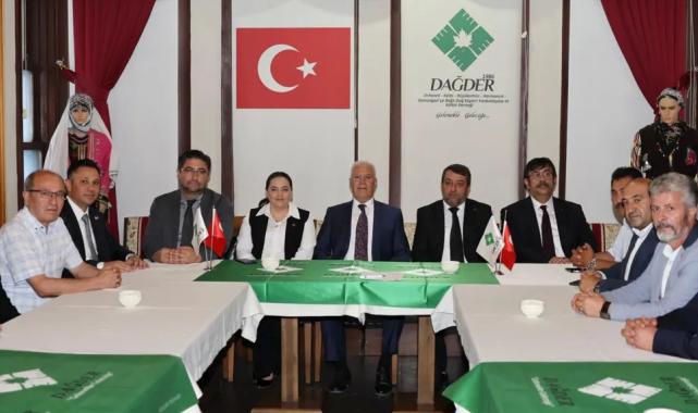 Bursa’da Başkan Bozbey’den gençlere güvence