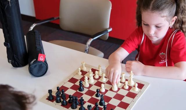 Çilek yaz okulu yüzlerce çocuğa unutulmaz bir tatil yaşattı