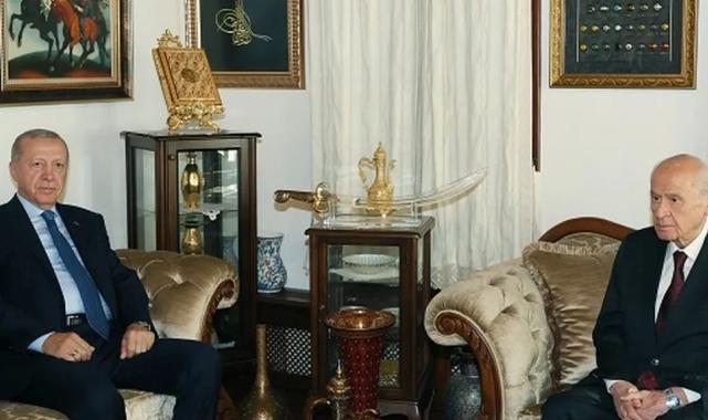 Cumhurbaşkanı Erdoğan, MHP lideri Bahçeli’yi evinde ziyaret etti