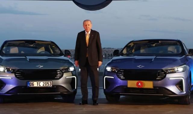 Cumhurbaşkanı Erdoğan’a Togg’un yeni modeli T10F hediye edildi