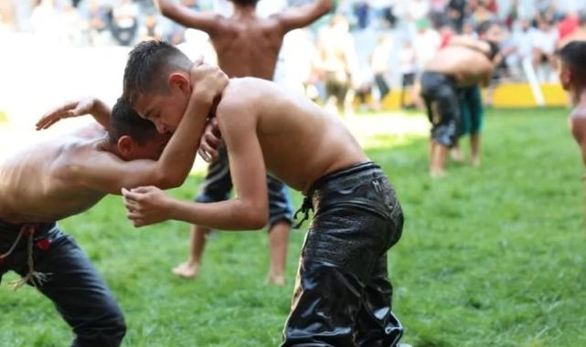 Derince’de İshakçılar Yağlı Pehlivan Güreşleri için geri sayım