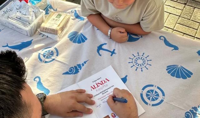 Efes Selçuklu çocuklar Alinda ile tarihi keşfe çıkıyor