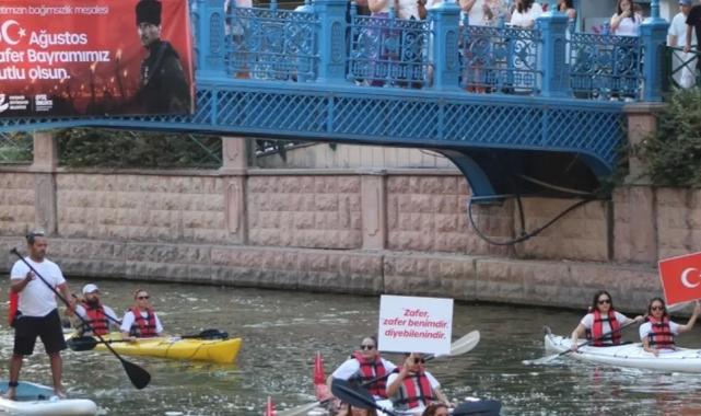 Eskişehir’de kano sporcularından unutulmaz gösteri