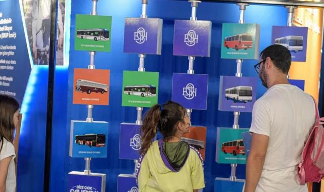 İzmir’de Belediye Sokağı’nda nostaljik yolculuk