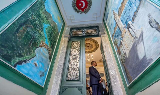 İzmir’in tarihi yapıları gün yüzüne çıkıyor