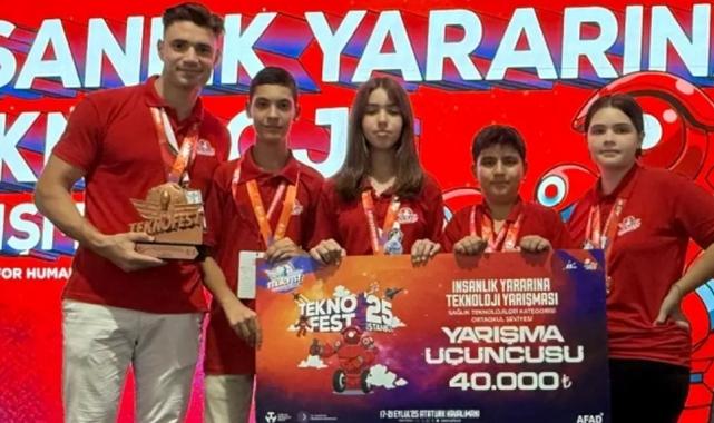 İzmirli öğrencilerden TEKNOFEST’te büyük başarı