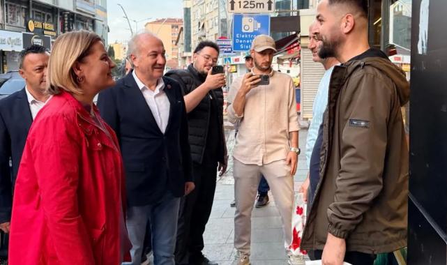 İzmit’te Başkan Hürriyet güne emekçilerle başladı