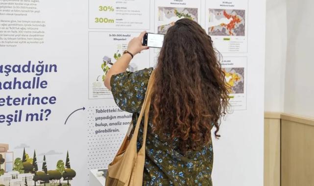 İZPA’nın  “İz’in Peşinde Şehrin İçinde” sergisi basın mensuplarını ağırladı