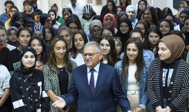 Kayseri Büyükşehir’den eğitime dev destek