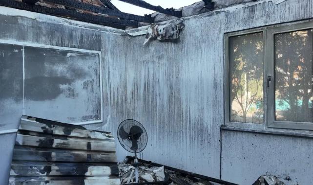 Kocaeli Büyükşehir’den evi yanan vatandaşa yardım eli