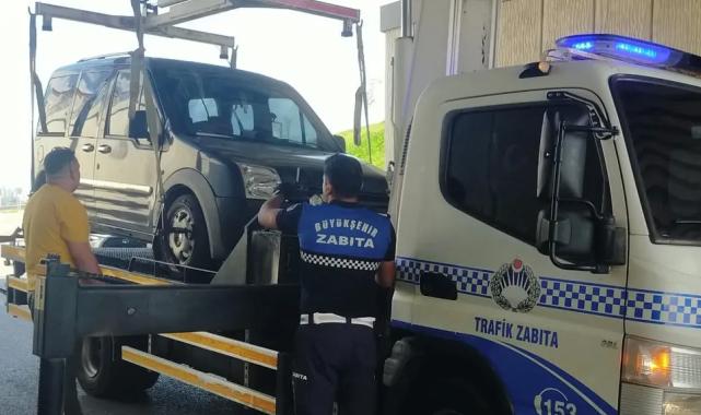 Kocaeli Zabıtası tedavi yolunda yalnız bırakmadı