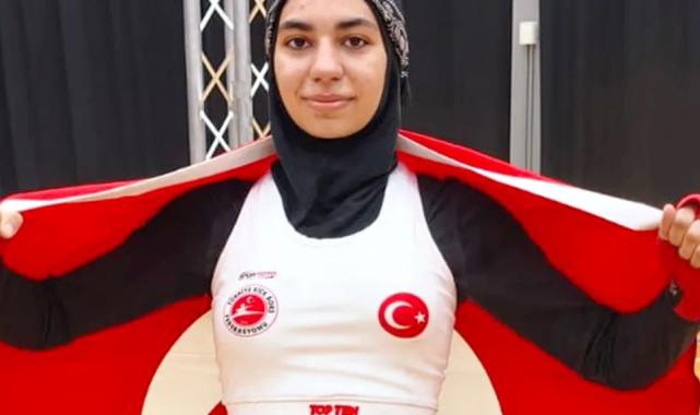 Konya Meram’ı gururlandıran bir başarıda Kanada’dan geldi