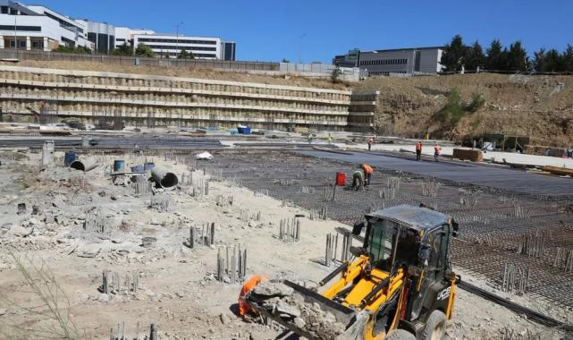KOÜ Umuttepe’de cami ve otopark projesi yükseliyor