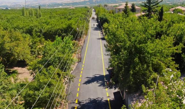 Malatya’da ilçelere yoğun yol ve asfalt mesaisi