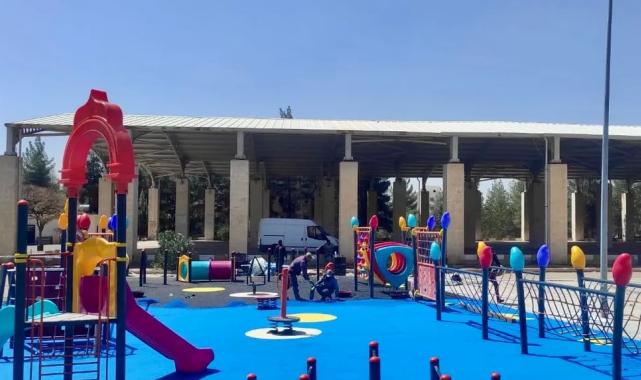 Mardin Midyat’ta yerel yönetimden mahallelere modern parklar