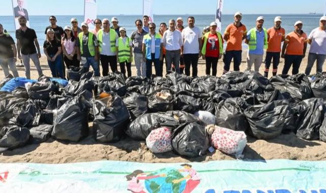 Mersin’de Dünya Temizlik Günü’nde anlamlı mesaj