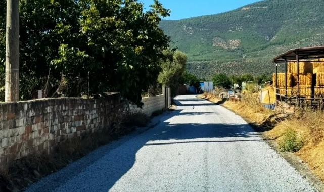 Muğla Milas’ta yol yapım seferberliği sürüyor