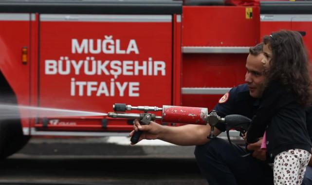 Muğla’da küçük alev kahramanları sahada