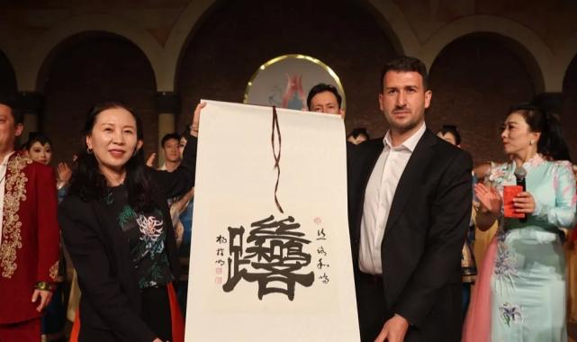 Nevşehir’de Çin kültürü dans eşliğinde sanatseverlerle buluştu