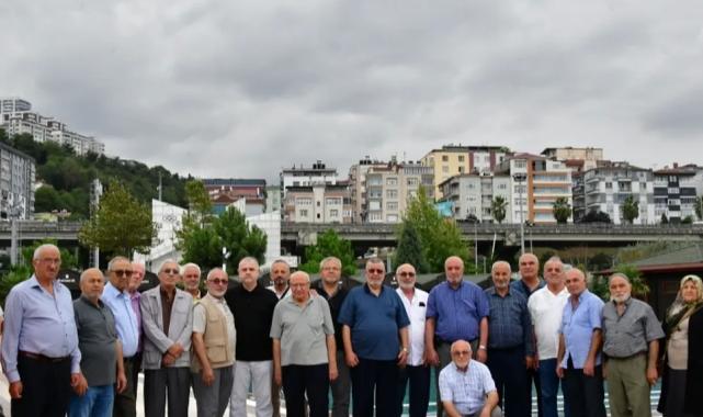 Samsun Büyükşehir’den yaşlılara tatil tadında kamp