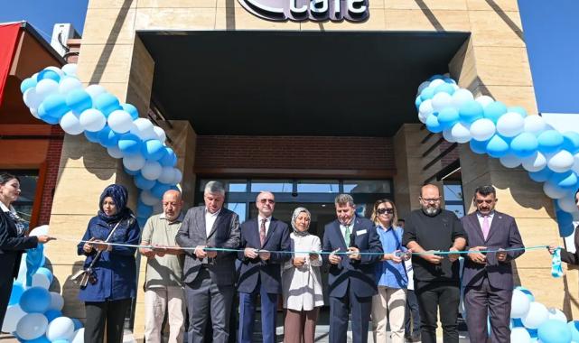 Selçuklu’da doğa ve mimarinin buluştuğu ‘Kanyon Cafe’ açıldı