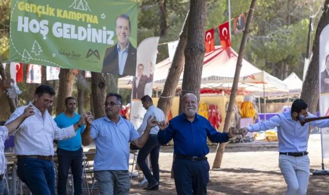 Toroslar’ın muhtarları Tarsus Gençlik Kampı’nda birlikteydi