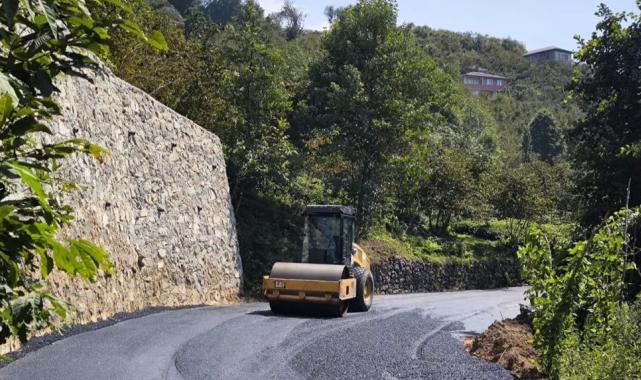 Trabzon’un 18 ilçesinde yollar yenileniyor