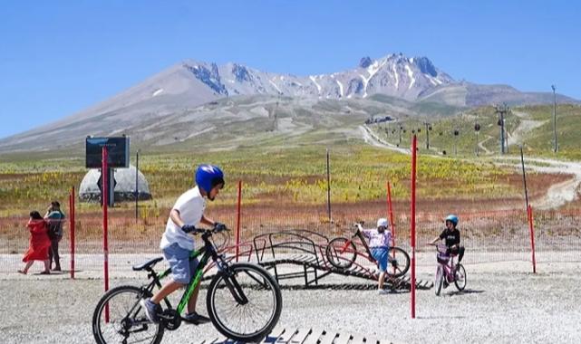 Trafikte bisiklet güvenliğine acil çağrı