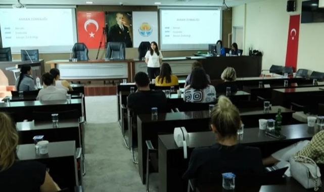 Adana Büyükşehir’den velilere eğitim