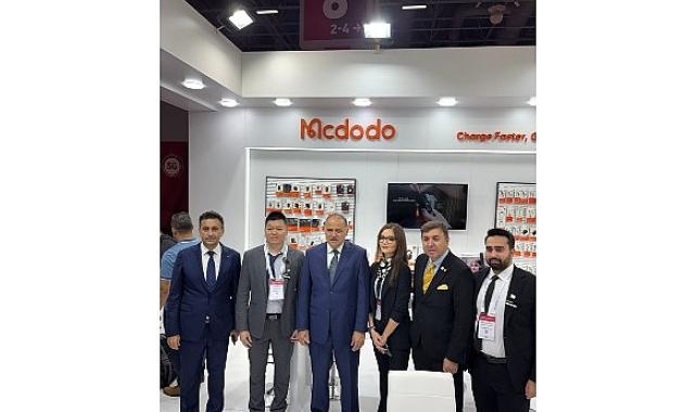 Anlık çeviri yapan yapay zekalı kulaklık Türkiye’de