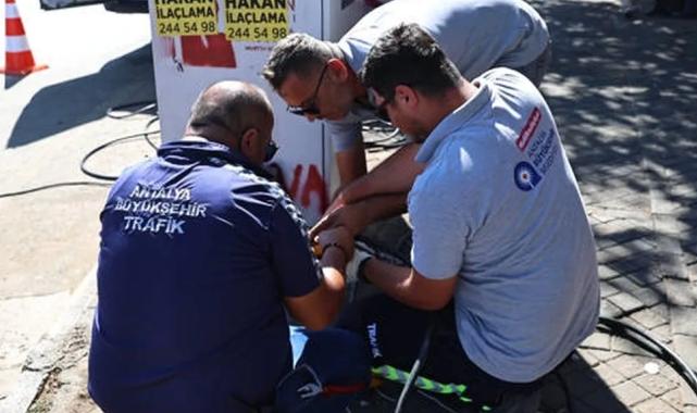 Antalya Büyükşehir sinyalizasyon alt yapısını yeniliyor