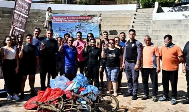 Antalya Kaleiçi Yat Limanı’nda deniz dibi temizliği yapıldı