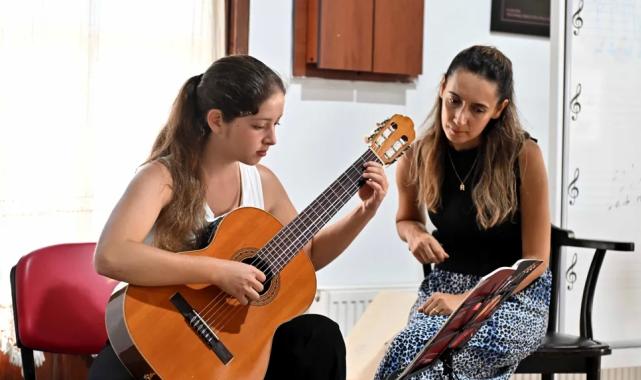 Antalya Muratpaşa’da kültür ve sanat kurslarına kayıtlar başladı