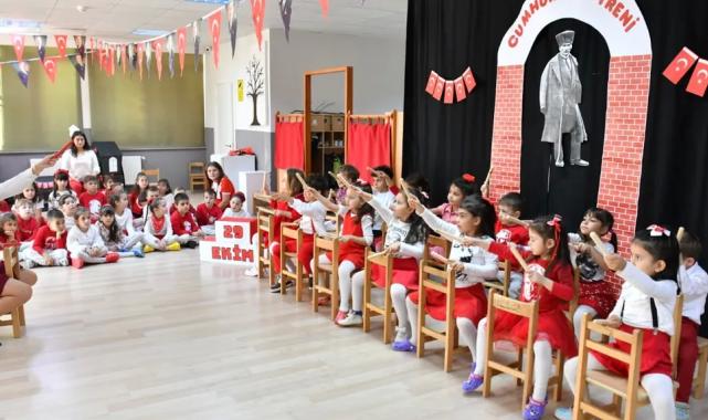 Atam Kreşlerde Cumhuriyet coşkusu