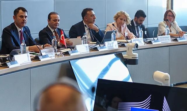 Bakan Kurum AB İklim Eylem Komiseri Hoekstra ile görüştü