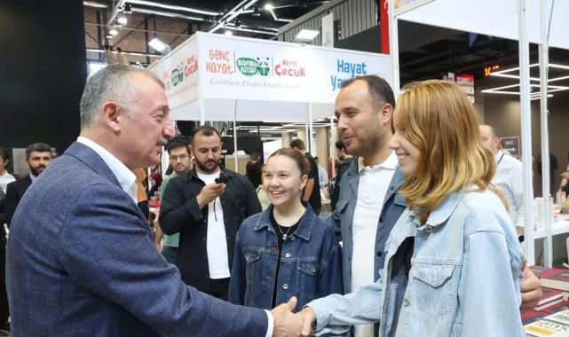 Başkan Büyükakın’dan Kitap Fuarı’na destek