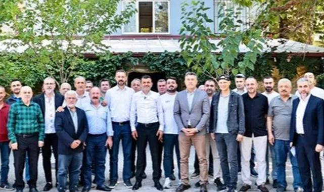 Başkan Çavuşoğlu minibüs şoförleriyle buluştu