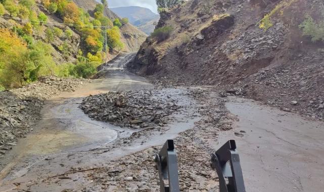 Batman Sason’da heyelandan kapanan yollar ulaşıma açılıyor