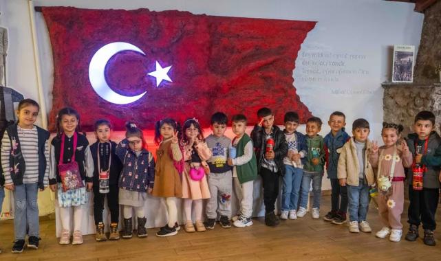 Çocuklar ve kadınlar Cumhuriyet ruhu ile Belkahve’de buluştu