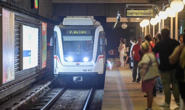 Cumhuriyet Bayramı’nda ulaşım İzmir’de yüzde 50 indirimli