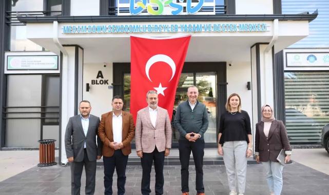 DOSD Meram iki önemli yazarı ağırladı