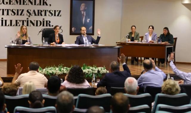 İzmir Meclisi’nde Efes otoparkı tepkisi!